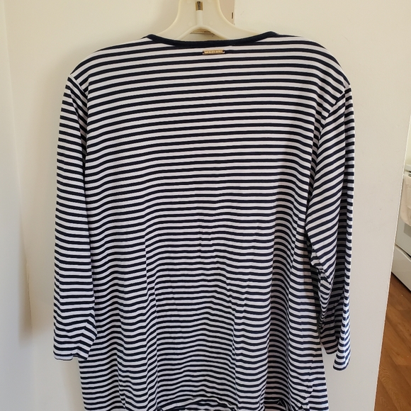 Michael Kors navy blue and white striped blouse 3x - Picture 3 of 5